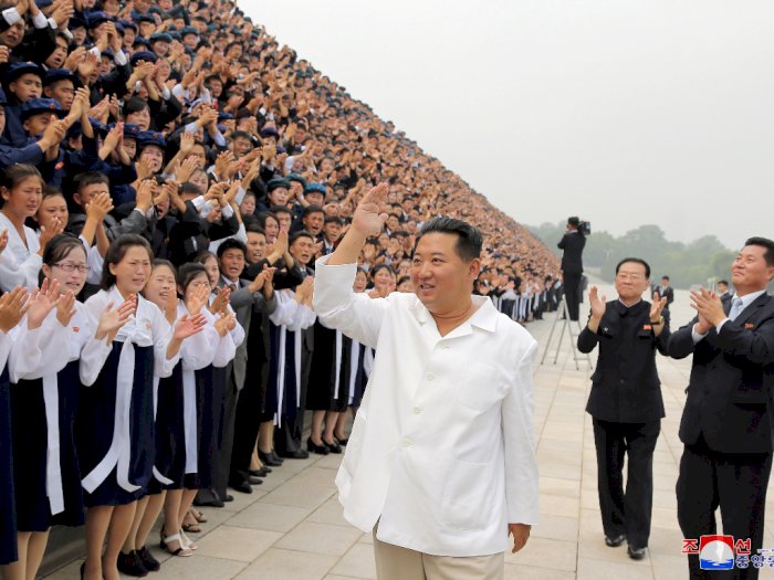 Penampilan Kim Jong Un saat Menghadiri Perayaan Hari Pemuda, Terlihat Lebih Kurus