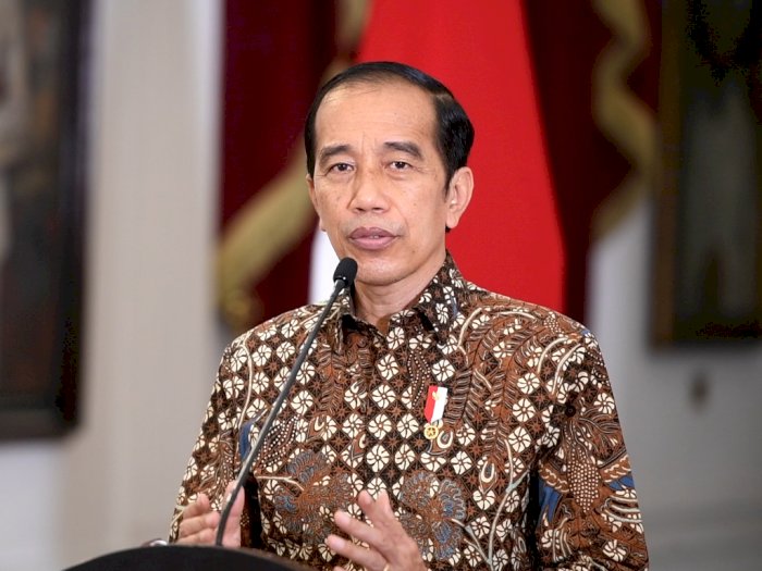 Jubir Presiden Kecewa NIK dan Sertifikat Vaksin Jokowi Tersebar Luas di Media Sosial
