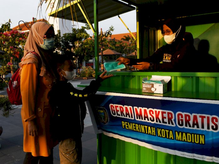FOTO: Gerai Masker Gratis di Kota Madiun