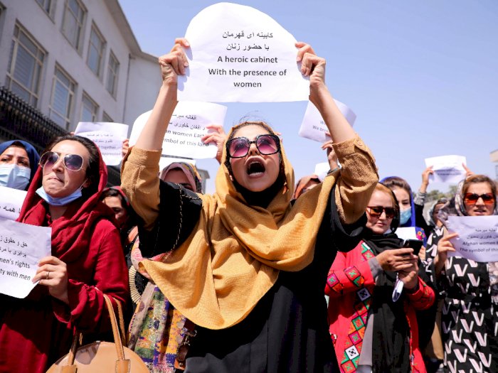 Wanita Afghanistan yang Demo Tuntut Hak Perempuan Dibubarkan Taliban Secara Paksa