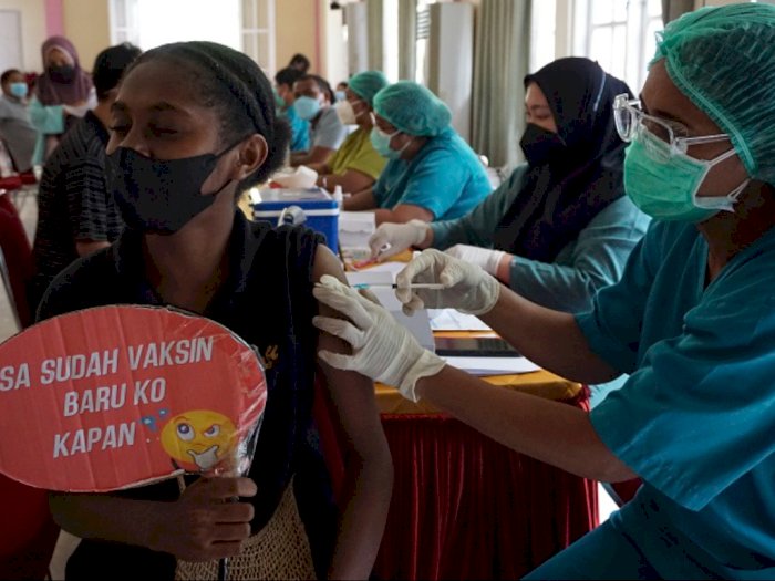 Jelang PON XX, Menko PMK Ajak Warga Papua Ikuti Program Vaksinasi Covid-19