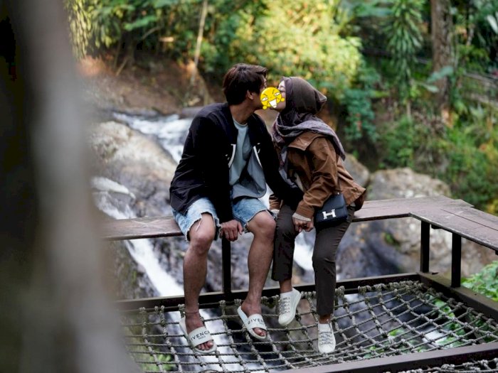 Lesti Kejora Dicibir Netizen usai Unggah Foto Ciuman dengan Rizky Billar