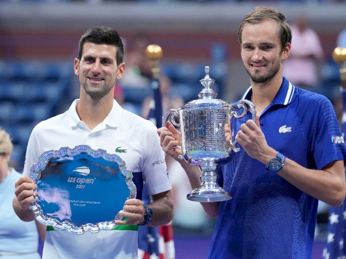 Pujian Setinggi Langit Daniil Medvedev ke Djokovic: Kau Petenis Terbaik dalam Sejarah