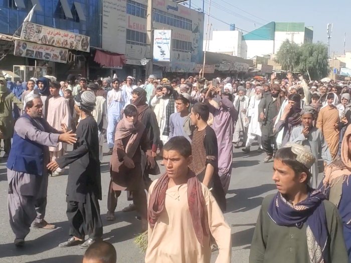 Ribuan Warga Afganistan Turun ke Jalan Protes Penggusuran Rumah oleh Taliban