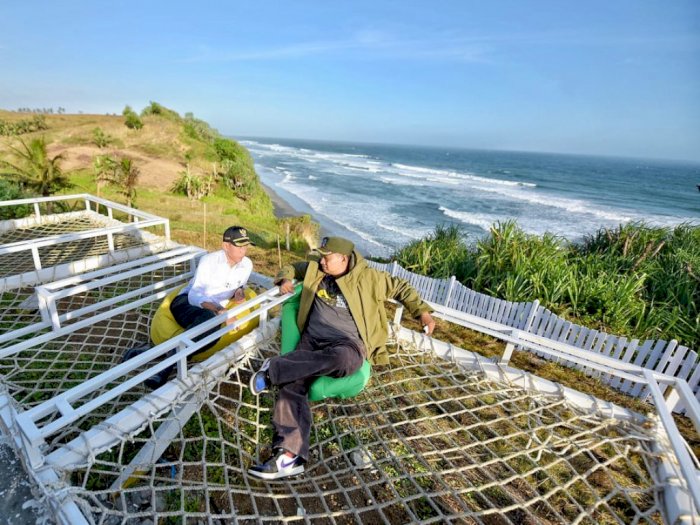 Ini Karang Potong Ocean View, Wisata Instagramable di Cianjur, Jawa Barat!