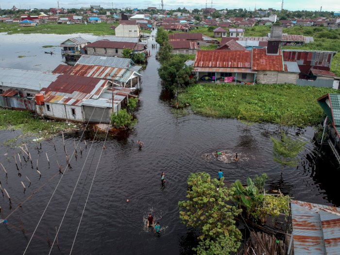 FOTO: Dampak Banjir Luapan Sungai Kahayan di Palangkaraya