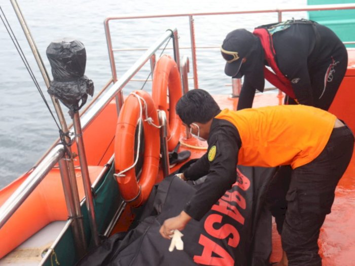 Nelayan di Raja Ampat Ditemukan Tewas Usai 6 Hari Hilang, Korban Diduga Jatuh dari Kapal