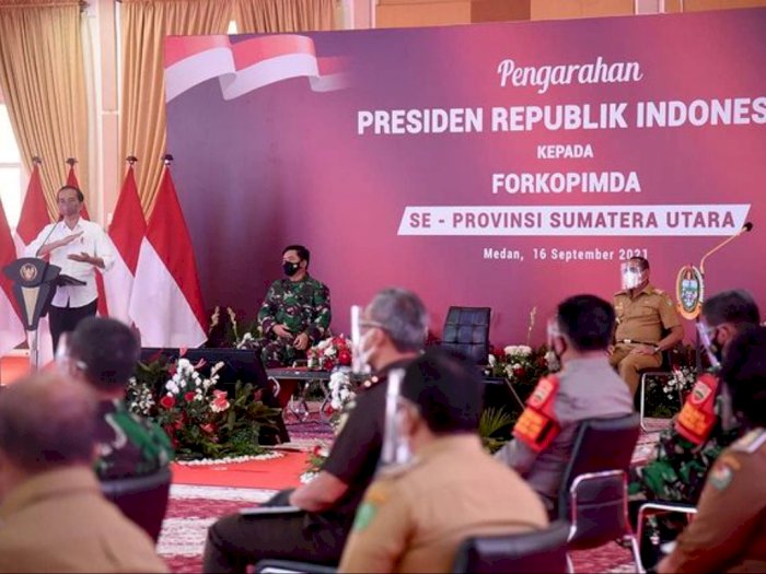 Soroti Ketimpangan Vaksin antar Daerah di Sumut, Jokowi: Hati-hati