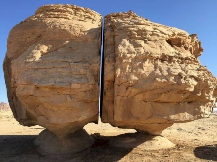 Misteri Al Naslaa, Batuan di Arab yang Terbelah Dua Sempurna, Ulah Alien?