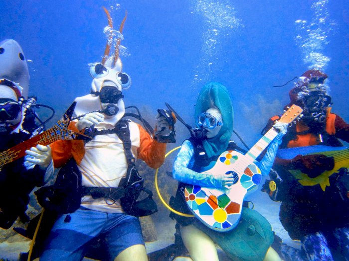 FOTO: Festival Musik Bawah Laut di Florida