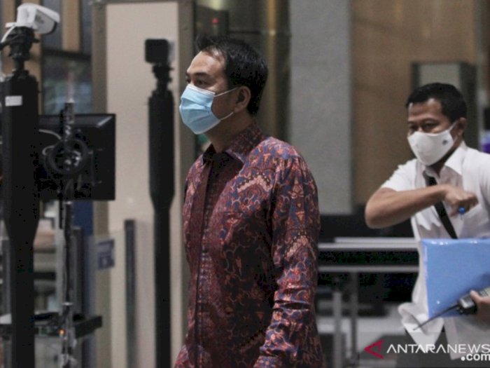 Hasil Swab Antigen Negatif Corona, Azis Syamsuddin Langsung Digiring ke KPK