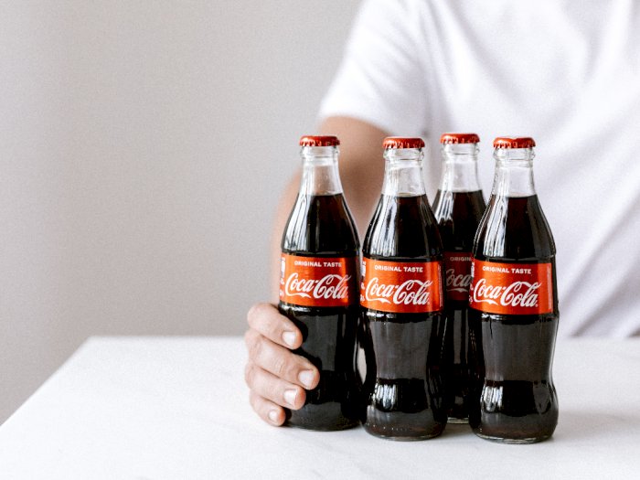 Pria di China Meninggal Usai Menenggak 1,5 Liter Coca Cola dalam 10 Menit