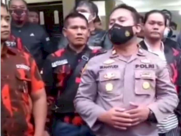 Mencekam, 2 Ormas Loreng Bentrok Pakai Senjata Tajam di Cianjur, Satu Orang Tewas