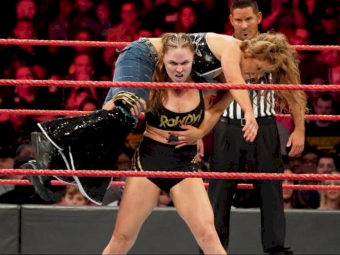 Pegulat Wanita WWE Ronda Rousey Lahirkan Anak Pertama, Ini Namanya
