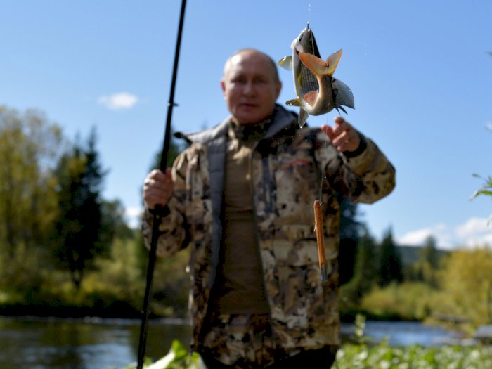Beredar Foto Presiden Vladimir Putin yang Berliburan di Siberia!