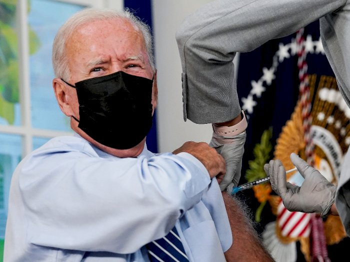 Presiden Joe Biden Terima Suntikan Booster Covid-19
