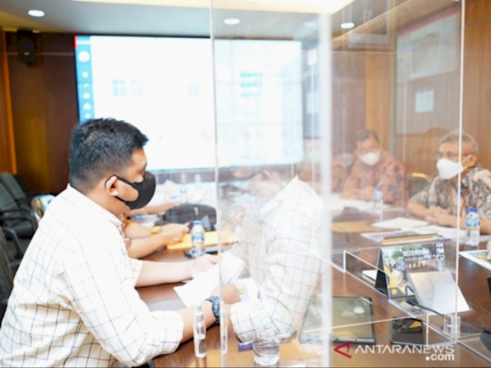 Bobby Nasution Pastikan Jalan Nasional Kota Medan Diperbaiki 100 Persen