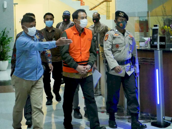 Saksi Ungkap Azis Syamsuddin Punya 8 Orang Dalam di KPK untuk Amankan Kasus