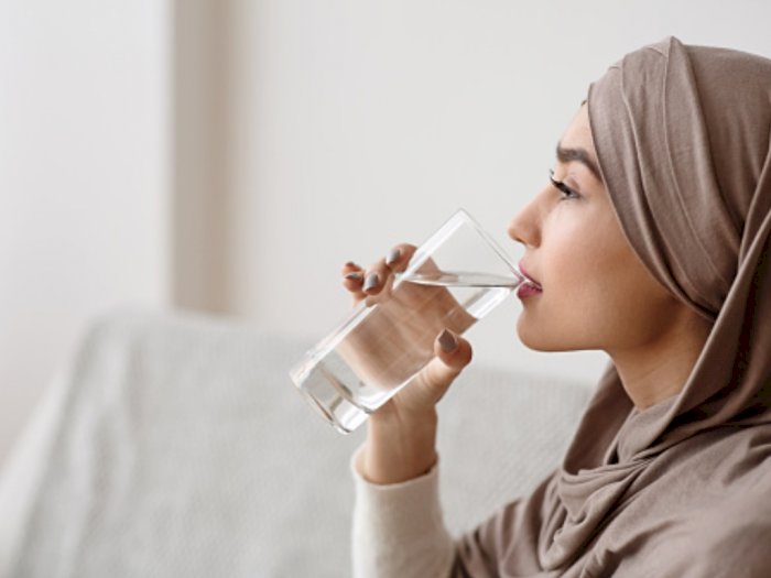 Biar Rajin Minum, Ini 5 Manfaat Air Putih yang Kamu Harus Tahu!