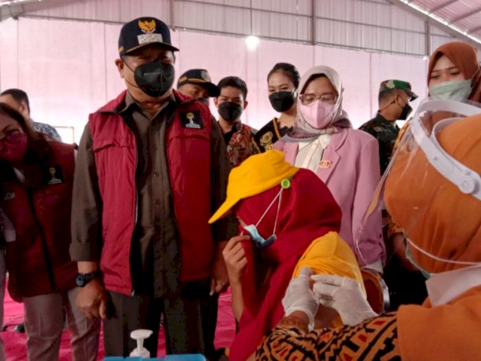 500 Buruh Pabrik Rokok di Tulungagung Antusias Ikut  Vaksinasi Berhadiah Beras