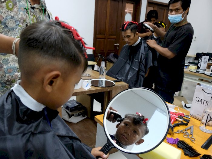 Pelatihan Potong Rambut di Denpasar, Berikut Foto-fotonya
