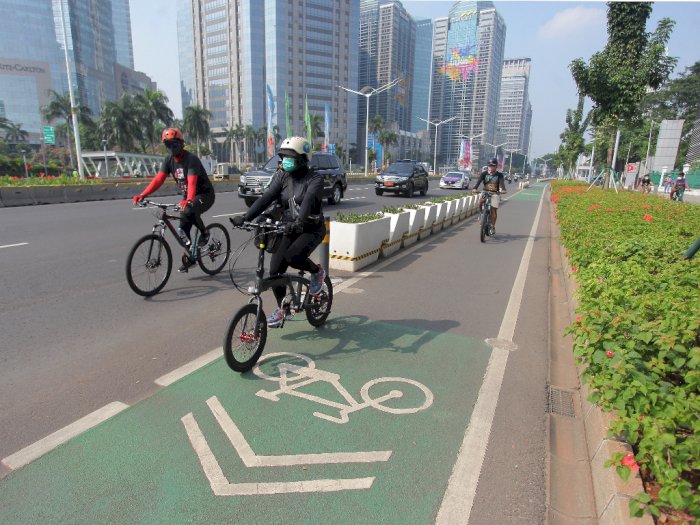 Polda Metrojaya Izinkan Warga Bersepeda di Jalan Umum, Ini Foto-fotonya