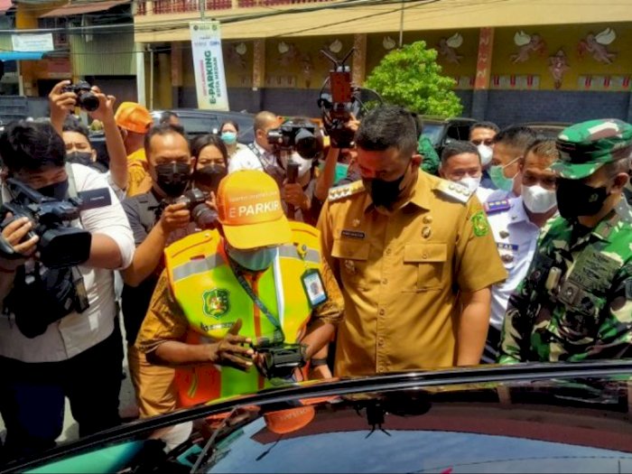 Luncurkan Sistem Parkir Nontunai, Bobby: Jangan Ada Lagi Jukir 'Ninja' di Medan
