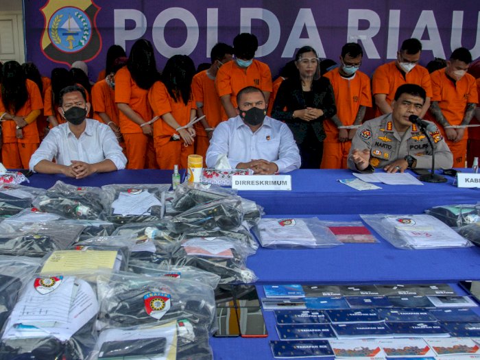 Rilis Kasus Judi Online di Pekanbaru, Berikut Foto-fotonya