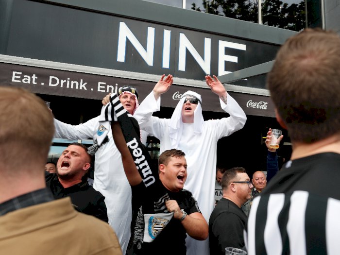 Berpotensi Hina Budaya, Newcastle United Desak Suporter Tak Pakai Pakaian Tradisional Arab
