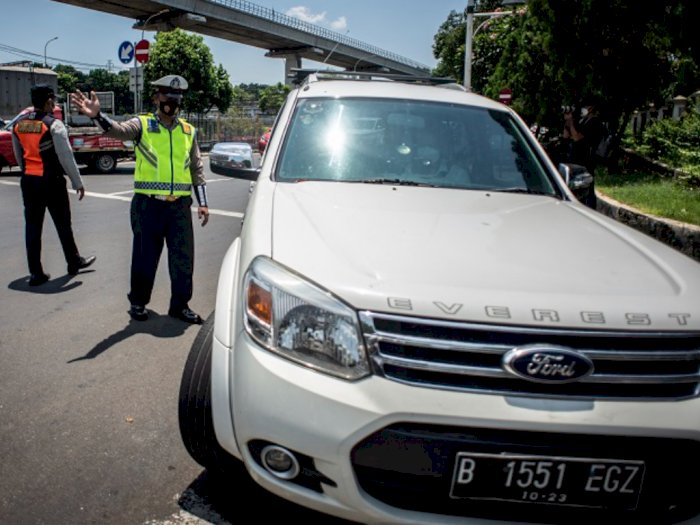 Ingat! Kendaraan Pelat Hitam 'RF' Tak Lolos Ganjil Genap di Jakarta