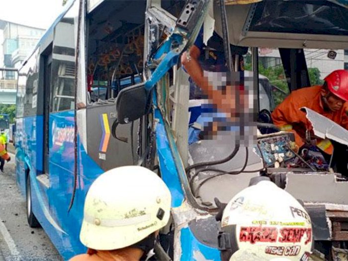 Tabrakan Maut di MT Haryono,  PT Transjakarta Klaim Bus Laik Jalan 