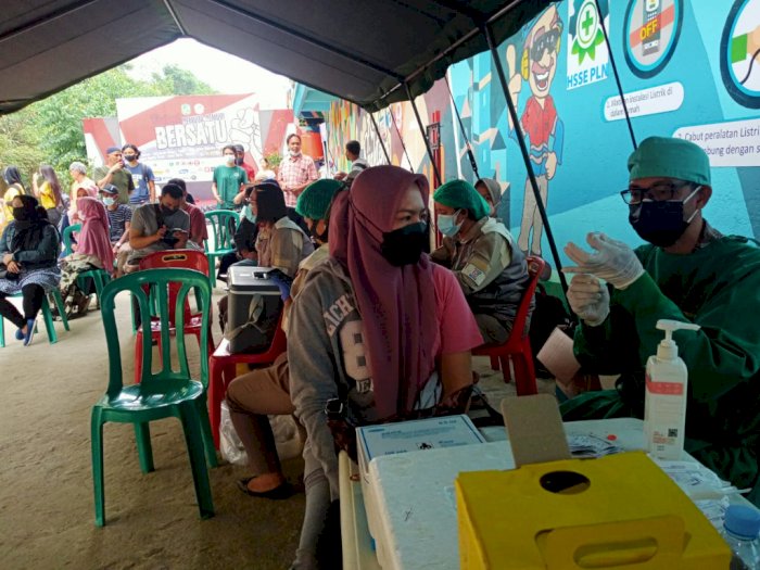 Siap Jadi Destinasi Wisata, Kampung Sejahtera Medan Gelar Vaksinasi COVID-19