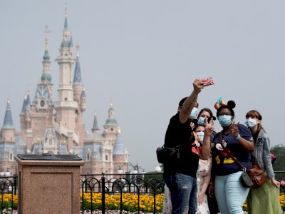 Satu Pengunjung Diidentifikasi COVID-19, Disneyland Shanghai Ditutup Sementara