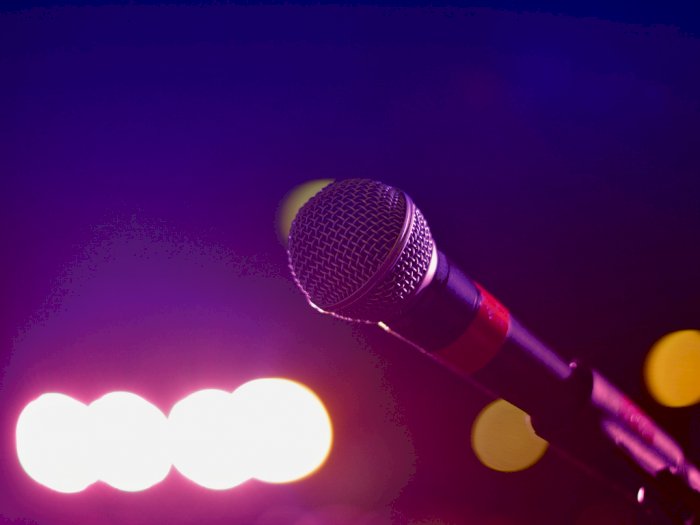 Tempat Karaoke Sudah Dibuka, Ini 5 Rekomendasi Lagu yang Asyik Dinyanyikan Bareng Teman
