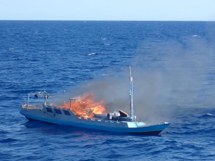 Tangkap Ikan Ilegal, 3 Kapal Nelayan Indonesia Dibakar Australia
