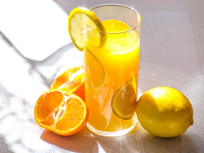 Air Lemon Hangat Dipercaya Menurunkan Berat Badan, Mitos atau Fakta?