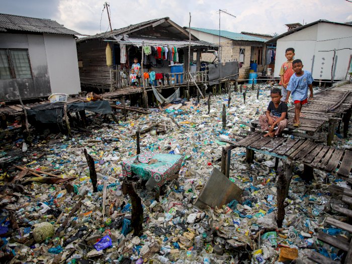 Tumpukan Sampah di Permukiman Pesisir Pulau Batam, Ini Foto-fotonya