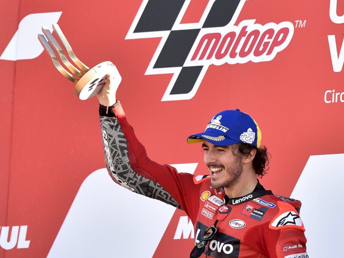 Bagnaia Dedikasikan Kemenangan di MotoGP Valencia untuk Rossi