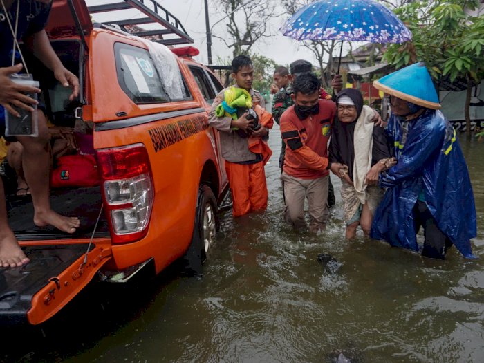 Banjir Rob di Pekalongan, Berikut Foto-fotonya