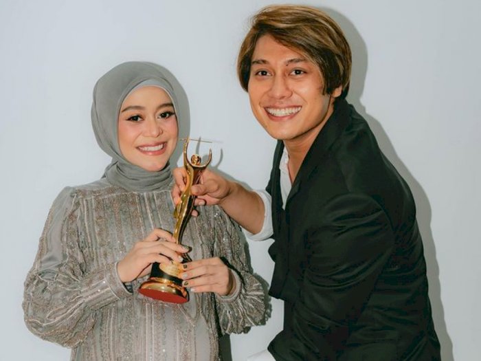 Lesty Tuai Pujian Usai Tampil Menawan di AMI Awards 2021, Didampingi Rizky Billar