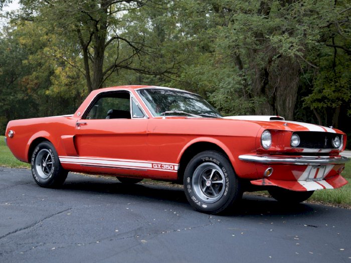 Mobil Ford Mustang 1966 yang Disulap jadi Pickup Ini Terjual Seharga Rp213 Juta!