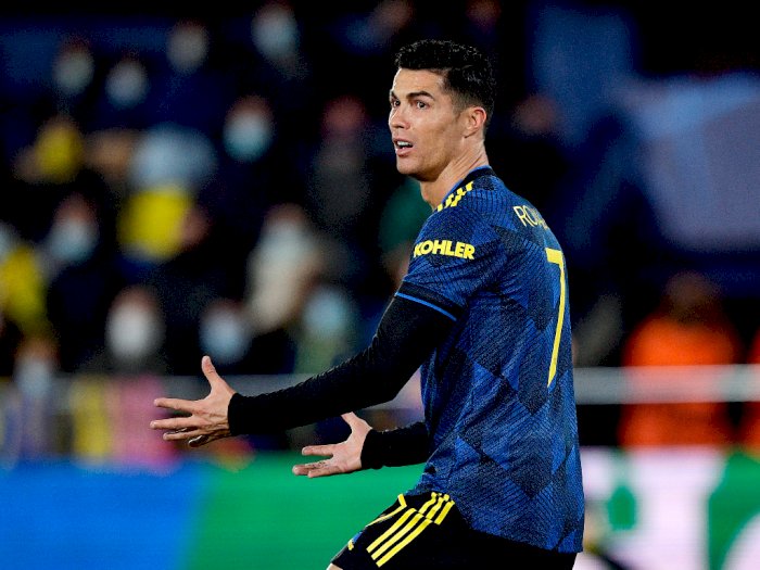 Bela Ronaldo dari Pengkritik, Figo: Dia Pemain Terbaik di Dunia