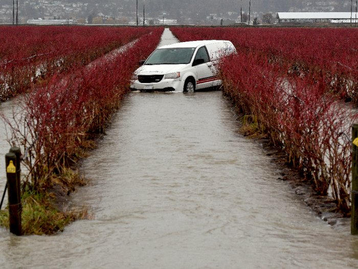 FOTO: Badai Hujan Kembali Menerjang Provinsi British Columbia di Kanada Barat