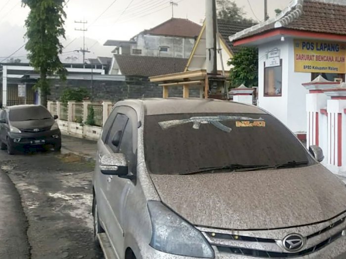 BPBD: Kabupaten Malang Terguyur Hujan Abu Vulkanik Letusan Gunung Semeru