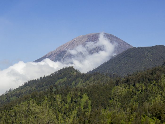 Erupsi, Ini 5 Mitos Gunung Semeru yang Masih Jadi Misteri di Kalangan Pendaki