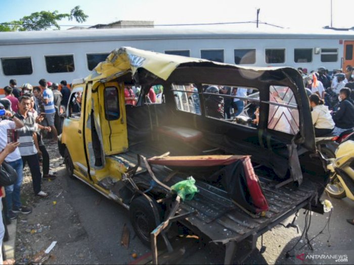 Wakil Ketua DPRD Kota Medan Kawal Penanganan Medis dari Korban Angkot Tertabrak Kereta Api