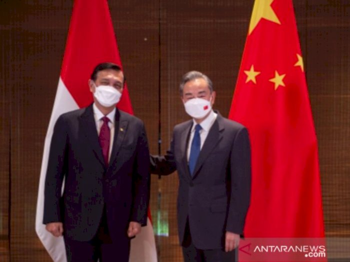 Menteri Luhut bertemu Menlu China, Ucap Terima Kasih dan Pegang Prinsip 'Satu China'