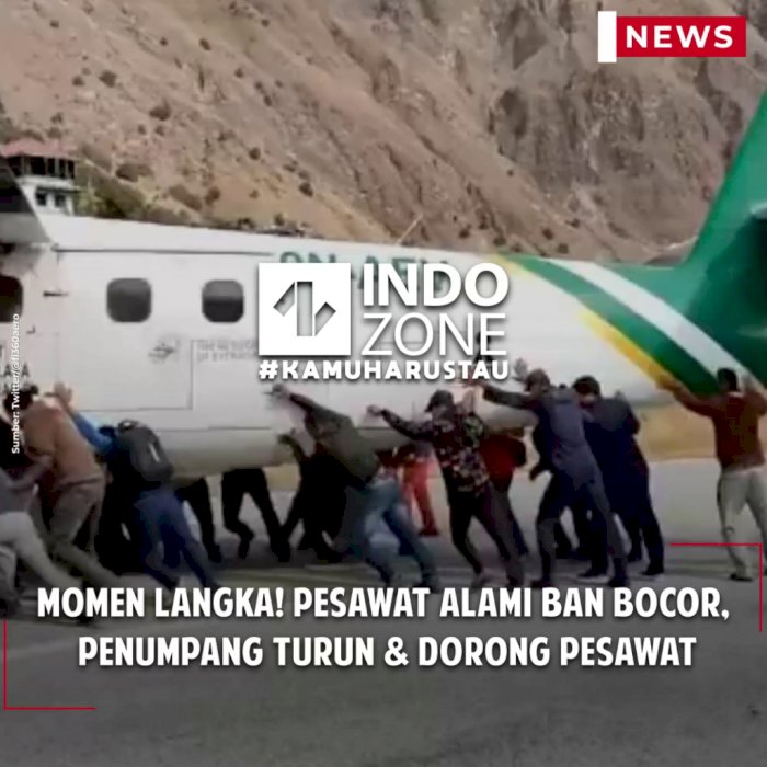 Momen Langka! Pesawat Alami Ban Bocor, Penumpang Turun & Dorong Pesawat