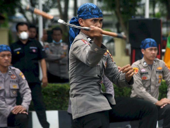 Atraksi Polisi Sambut HUT Ke-5 Polres Kota Serang, Ini Foto-fotonya