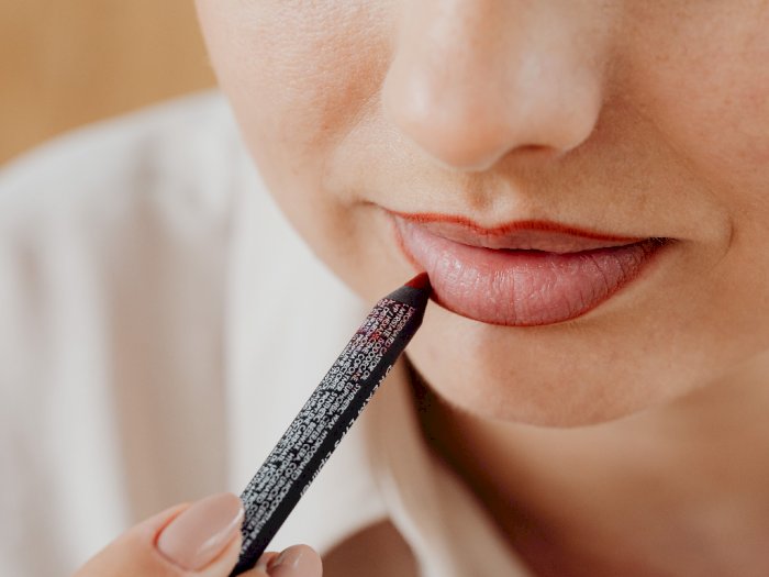Tips-tips untuk Mencegah Bibir Kamu Kering dan Gelap